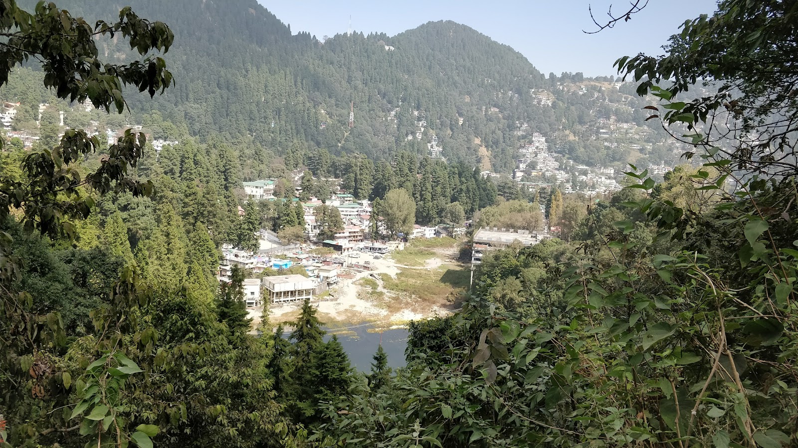 나이니탈 수카탈 호수 주변 명소 사진