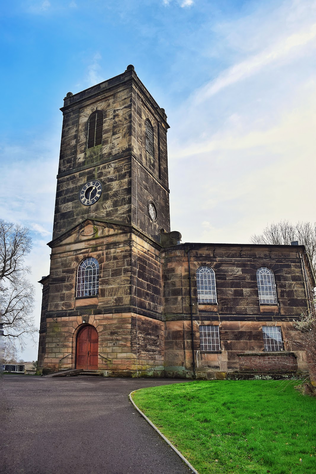 텔포드 성 마이클 교구 교회 : 메이들리 주변 명소 사진