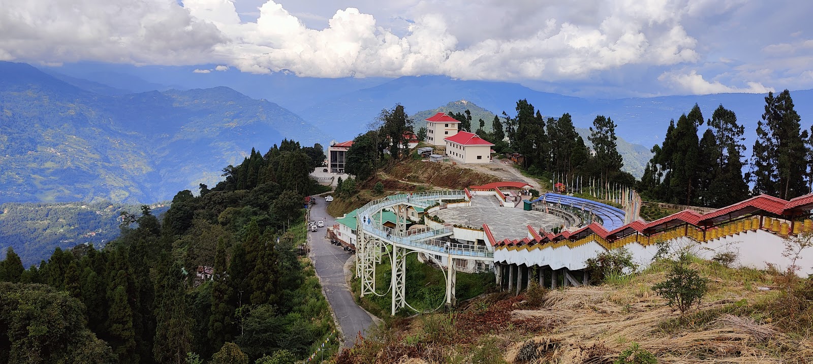 펠링 수캄 둥지 얌풍 숙소 주변 명소 사진