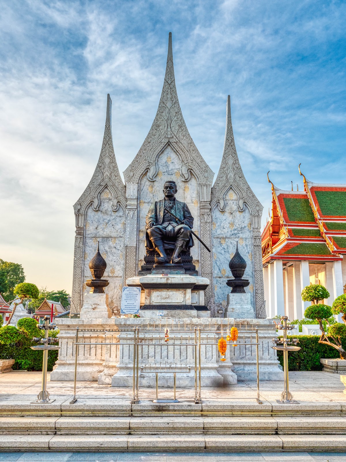 방콕 라마 3세 동상 주변 명소 사진