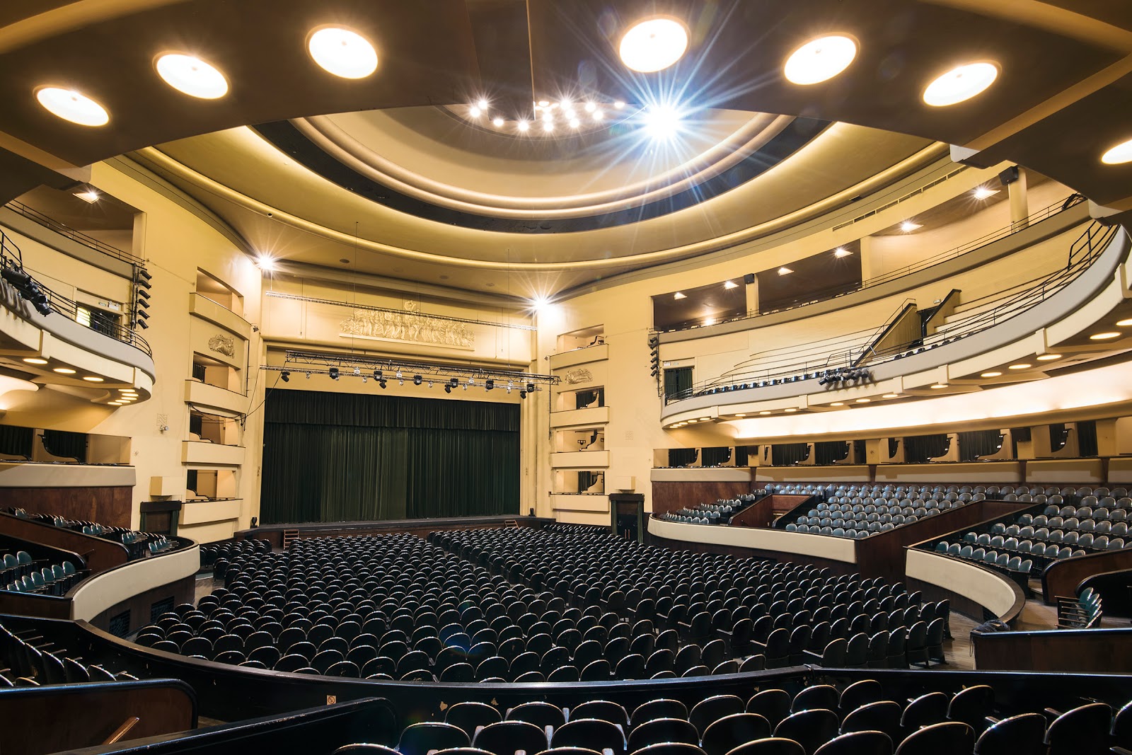 포르투 에이지아스 포르투 콜리세움 주변 명소 사진