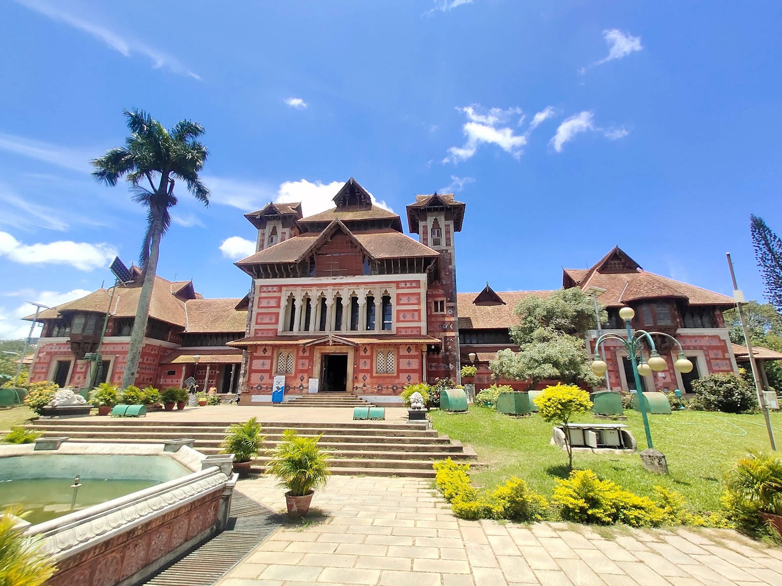 티루바난타푸람 네이피어 박물관 주변 명소 사진