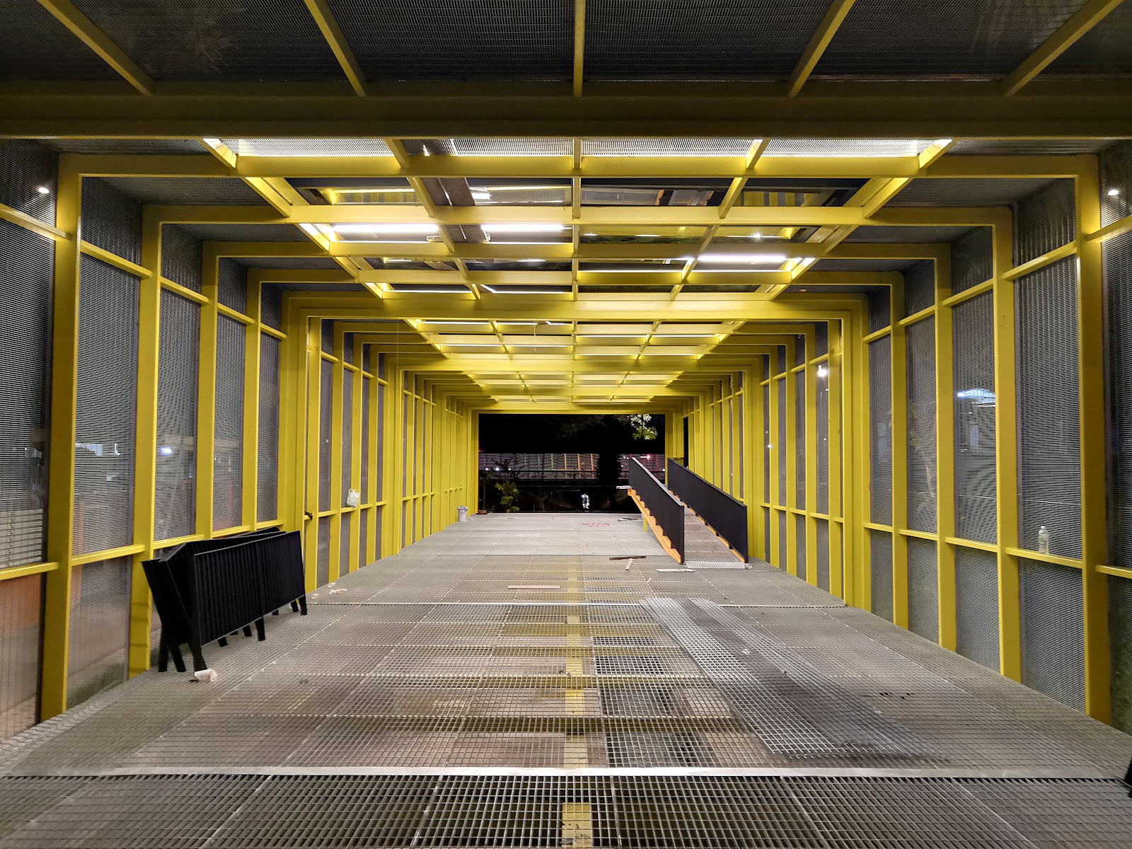 쿠칭 케냐랑 입구 정자 주변 명소 사진