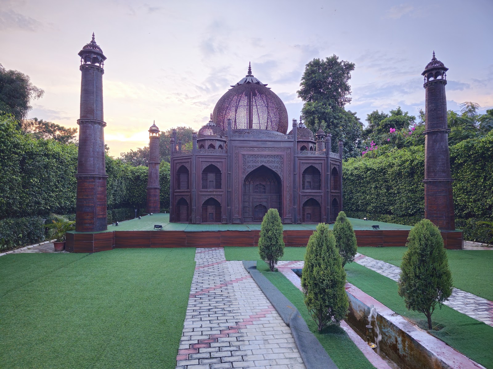 럭나우 유피 다르샨 공원 주변 명소 사진