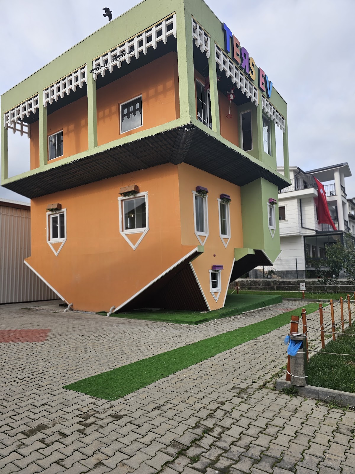 이스탄불 거꾸로 선 집 주변 명소 사진