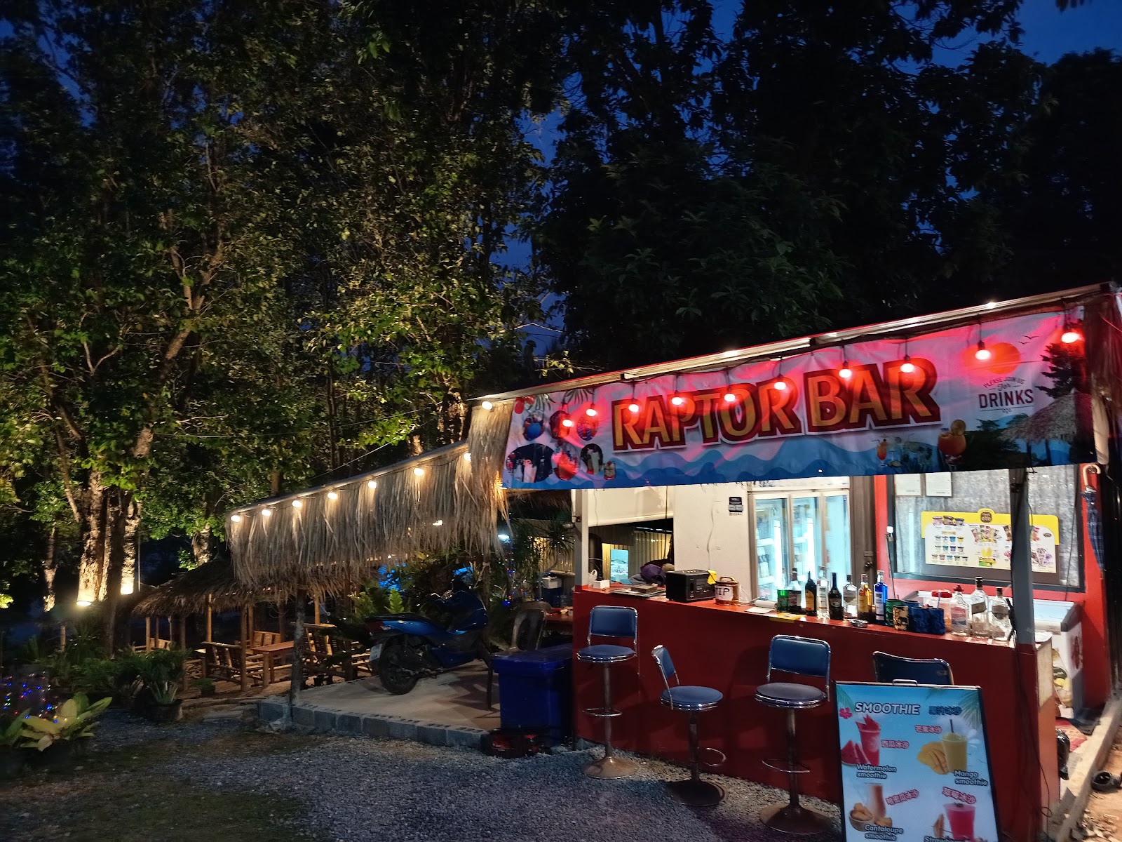 팡아 Raptor bar and restaurant 근처 맛집 사진