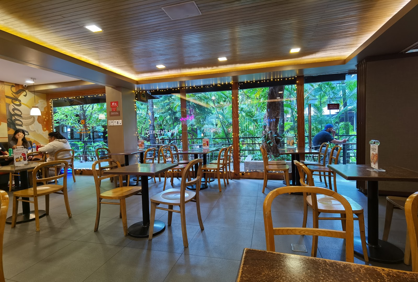 마닐라 맥스 레스토랑 근처 맛집 사진