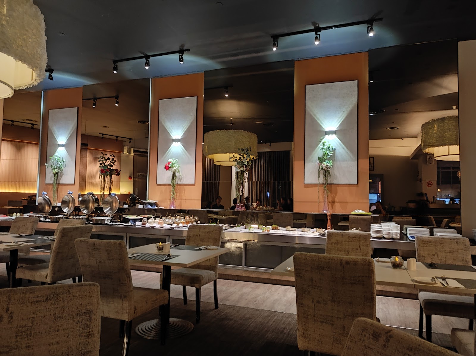 쿠칭 카버리 근처 맛집 사진