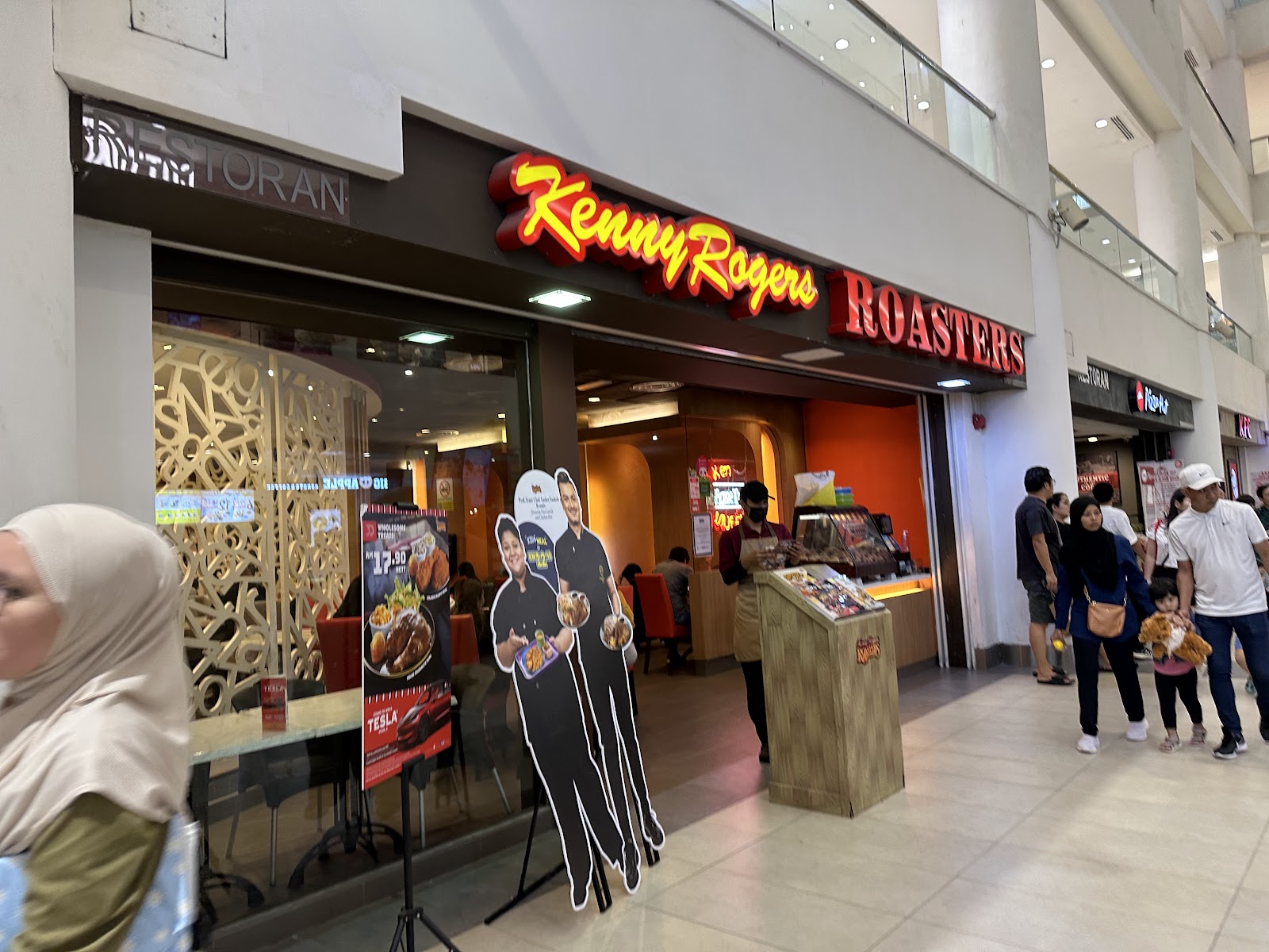 코타키나발루 케니 로저스 로스터스 근처 맛집 사진