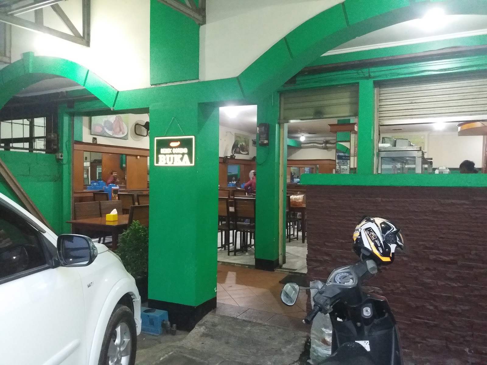 찌까랑 하지 슬라멧 오리 튀김 근처 맛집 사진